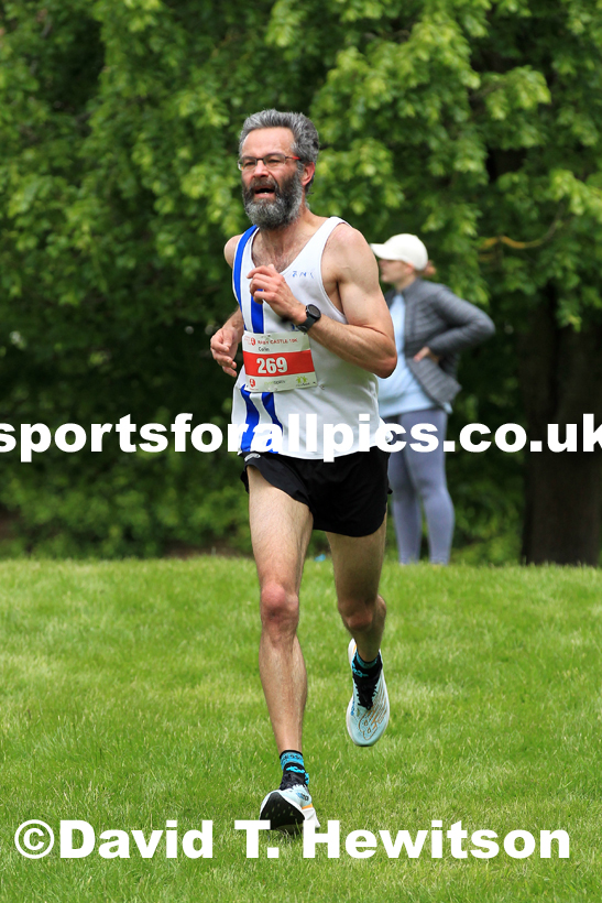 The 2022 Raby Caste 10k Road Race, County Durham. Photo: David T. Hewitson/Sports for All Pics